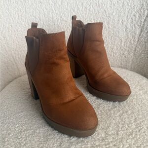 Bershka Camel Ankle Suede Boots